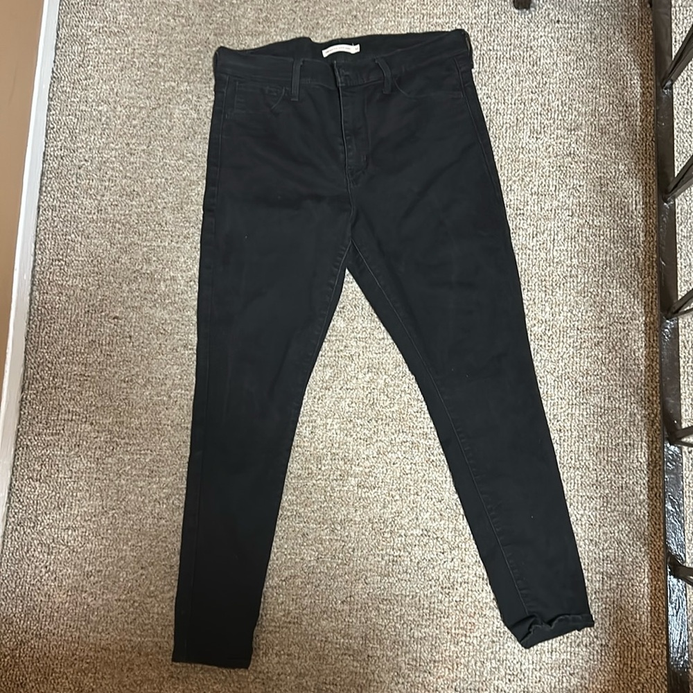 Levis jeans size 32 worn 2 times
